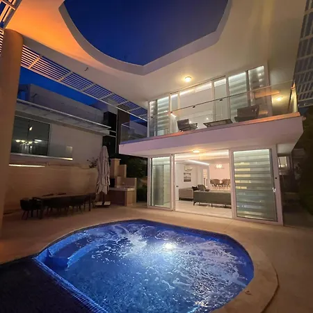 Hillside 2, Sea View, 5 Bedroom, Private Pool, Luxury Design Βίλα Καλκάν