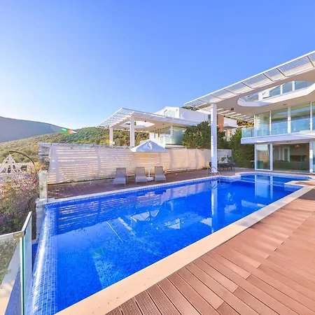 Hillside 2, Sea View, 5 Bedroom, Private Pool, Luxury Design كالكان